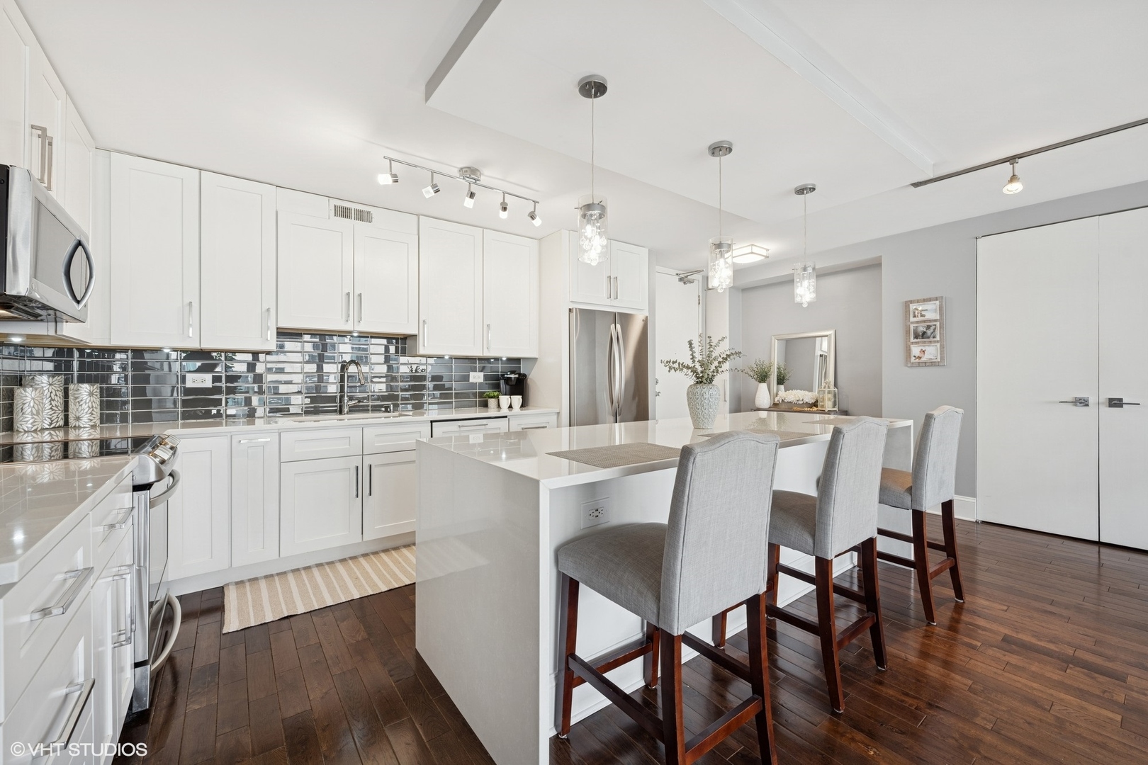 340 W Diversey Parkway 1020