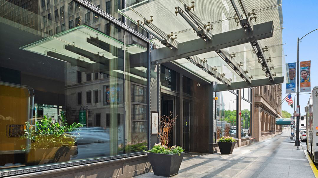 60 E Monroe Street M1226