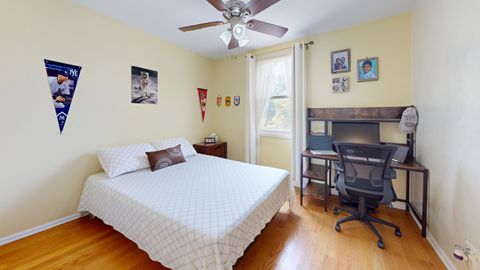 Tiny photo for 412 Chateau Drive, Buffalo Grove, IL 60089 (MLS # 12528310)