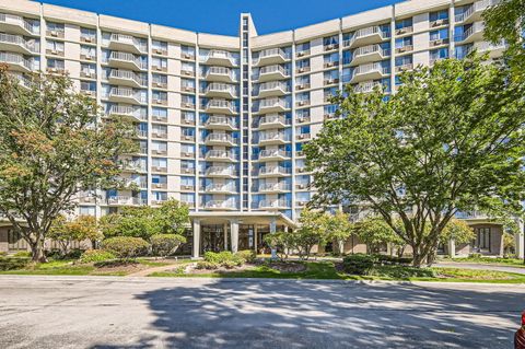 20 N Tower Road 12M Oak Brook IL 60523