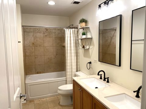 Tiny photo for 828 W Grace Street #1208, Chicago, IL 60613 (MLS # 12533864)