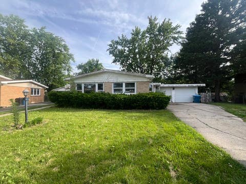 Photo of 81 E ARQUILLA Drive, Chicago Heights, IL 60411 (MLS # 12659745)