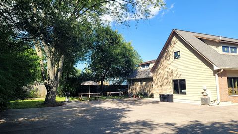 Tiny photo for 618 Barron Boulevard, Grayslake, IL 60030 (MLS # 12461201)
