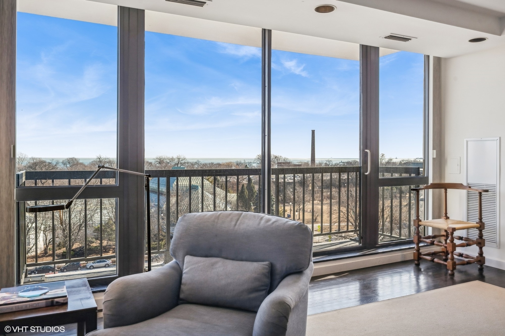 2314 N Lincoln Park West 8-9S