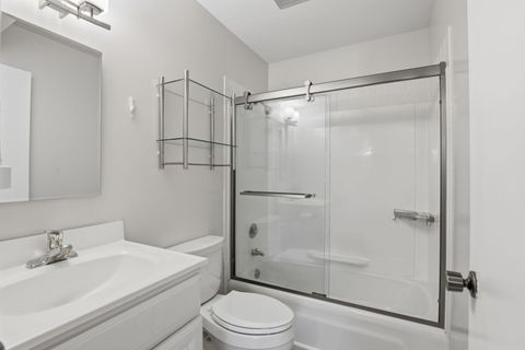 Tiny photo for 925 Spring Hill Drive #212, Northbrook, IL 60062 (MLS # 12688701)