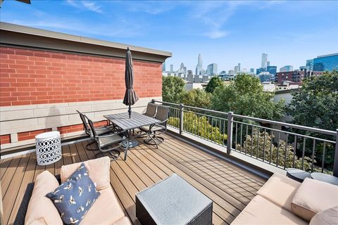 Tiny photo for 634 W Oak Street, Chicago, IL 60610 (MLS # 12503666)