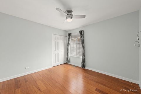 Tiny photo for 350 Windsor Court #B, South Elgin, IL 60177 (MLS # 12596088)