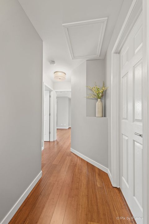 Tiny photo for 350 Windsor Court #B, South Elgin, IL 60177 (MLS # 12596088)