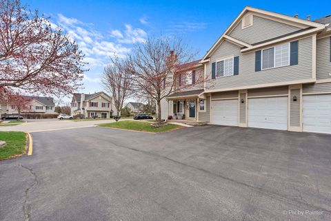 Tiny photo for 350 Windsor Court #B, South Elgin, IL 60177 (MLS # 12596088)