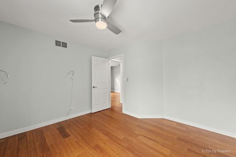 Tiny photo for 350 Windsor Court #B, South Elgin, IL 60177 (MLS # 12596088)