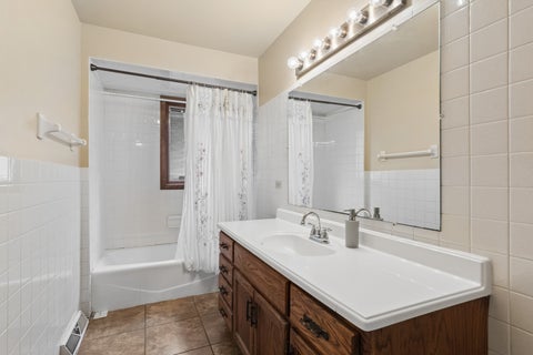 Tiny photo for 822 Bradoc Street, Chicago Heights, IL 60411 (MLS # 12740432)