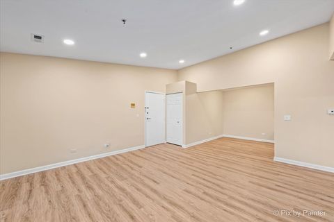 Tiny photo for 21W581 North Avenue #58, Lombard, IL 60148 (MLS # 12535473)