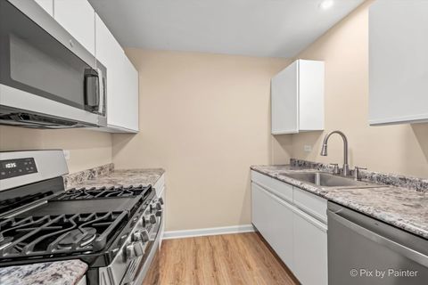 Tiny photo for 21W581 North Avenue #58, Lombard, IL 60148 (MLS # 12535473)