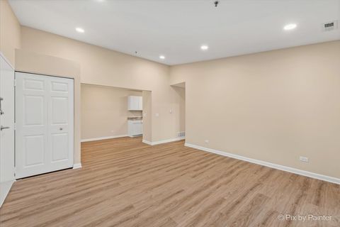 Tiny photo for 21W581 North Avenue #58, Lombard, IL 60148 (MLS # 12535473)