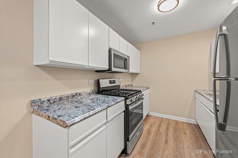 Tiny photo for 21W581 North Avenue #58, Lombard, IL 60148 (MLS # 12535473)