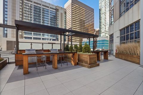 Tiny photo for 512 N Mcclurg Court #1705, Chicago, IL 60611 (MLS # 12528600)