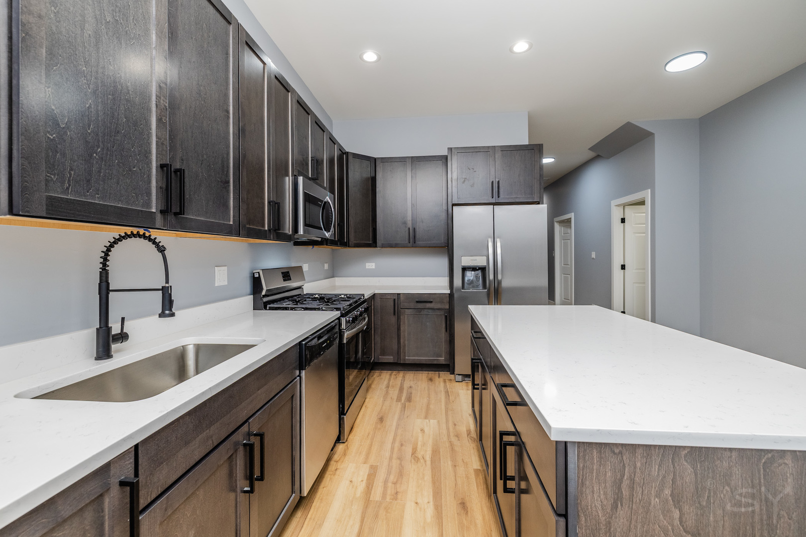 1544 S Sawyer Avenue