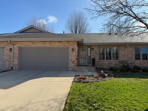 Photo of 804 Deerpath Lane, Elwood, IL 60421 (MLS # 12590105)