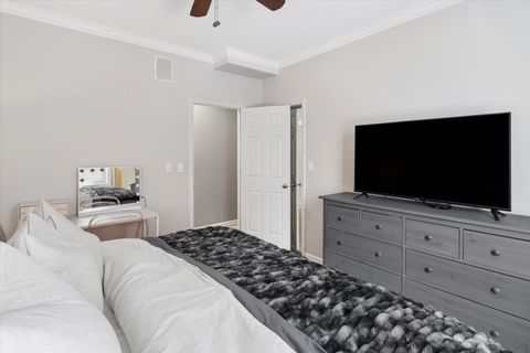 Tiny photo for 2822 N Orchard Street #2, Chicago, IL 60657 (MLS # 12593198)