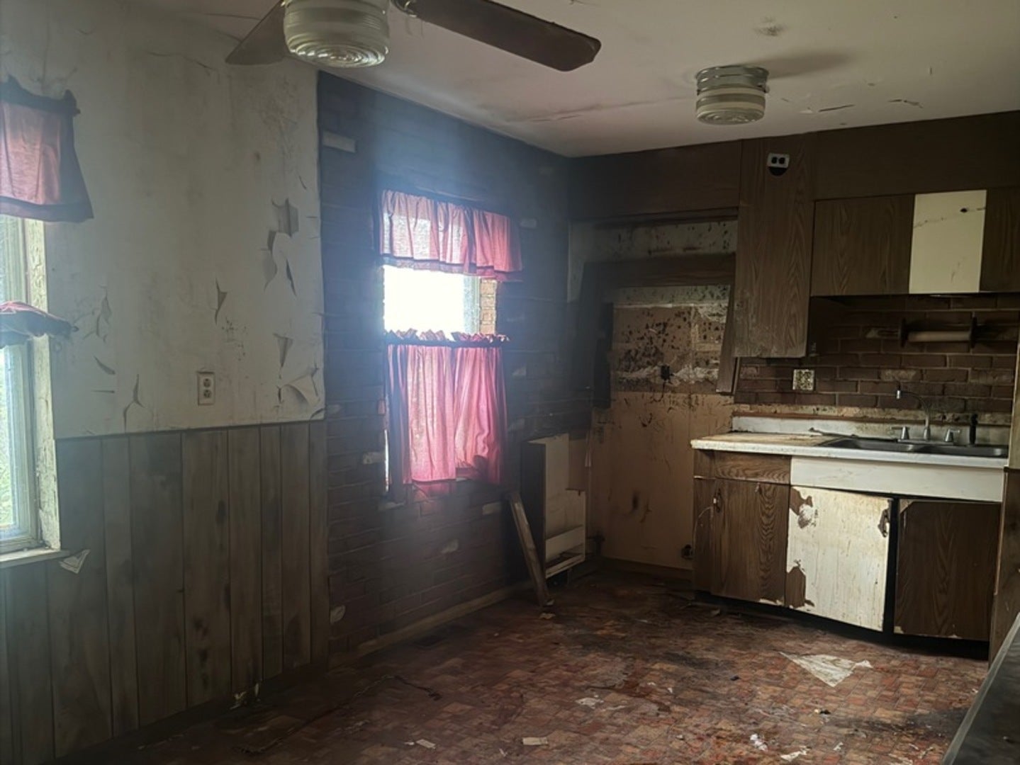 962 Central Avenue