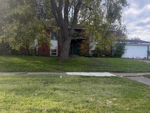 Tiny photo for 962 Central Avenue, Matteson, IL 60443 (MLS # 12782501)