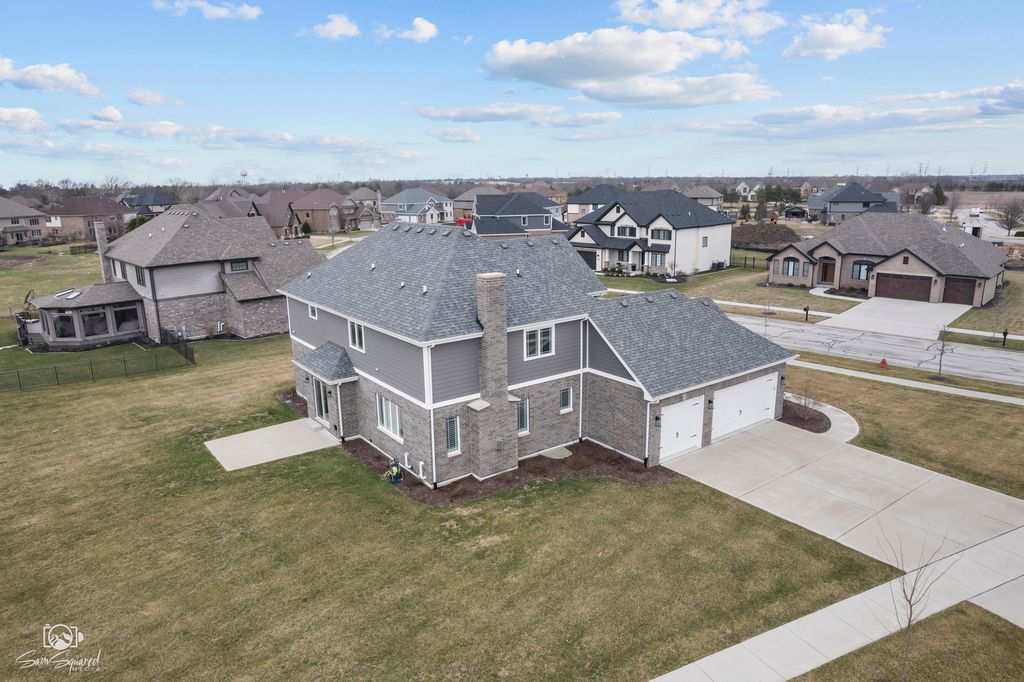 listing image 44