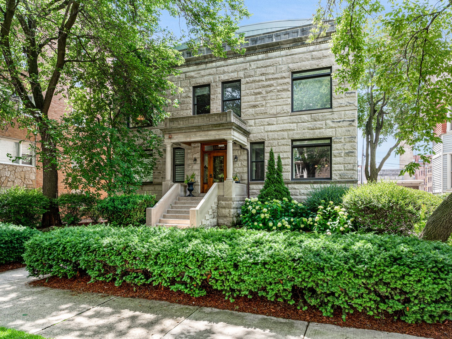 1112 Church Street 1W