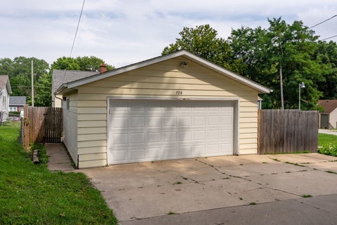 Tiny photo for 728 24th Street, Bettendorf, IA 52722 (MLS # 12743612)