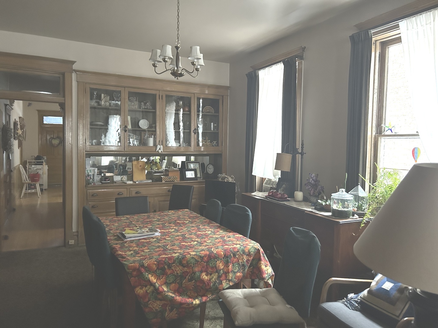 2042 W Walton Street