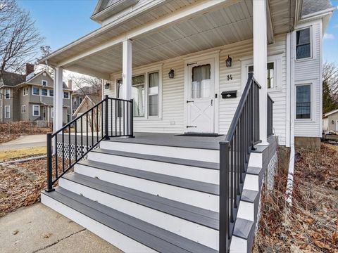 Tiny photo for 14 N Harlem Avenue, Freeport, IL 61032 (MLS # 12629051)