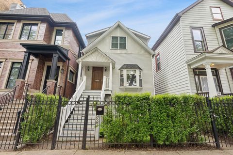 Photo of 3927 N Paulina Street, Chicago, IL 60613 (MLS # 12643145)