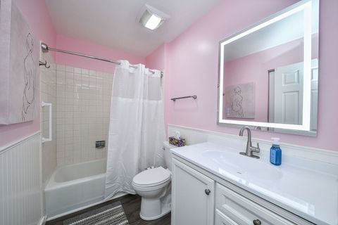 Tiny photo for 327 S Jackson Street, Batavia, IL 60510 (MLS # 12613917)