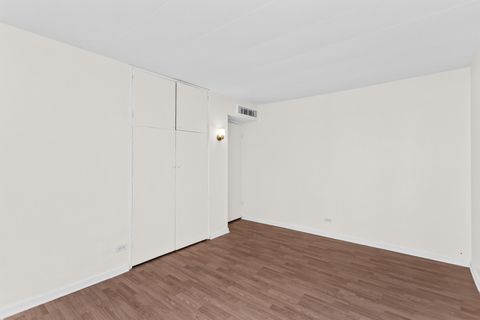 Tiny photo for 7204 Oak Avenue #1NW, River Forest, IL 60305 (MLS # 12544304)