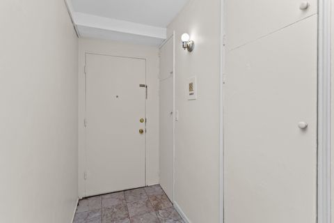 Tiny photo for 7204 Oak Avenue #1NW, River Forest, IL 60305 (MLS # 12544304)