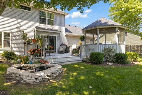 Tiny photo for 571 Lakeview Drive, Oswego, IL 60543 (MLS # 12701244)