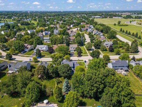 Tiny photo for 571 Lakeview Drive, Oswego, IL 60543 (MLS # 12701244)