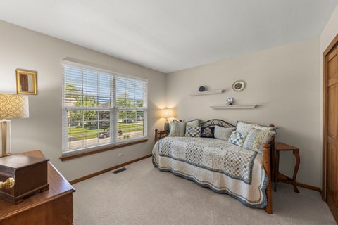 Tiny photo for 571 Lakeview Drive, Oswego, IL 60543 (MLS # 12701244)