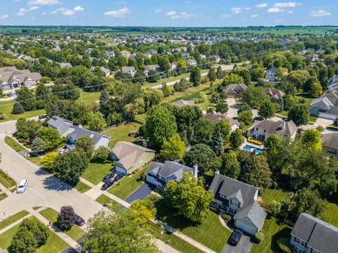 Tiny photo for 571 Lakeview Drive, Oswego, IL 60543 (MLS # 12701244)