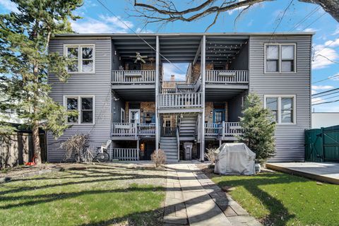 Tiny photo for 431 S East Avenue #1N, Oak Park, IL 60302 (MLS # 12601833)
