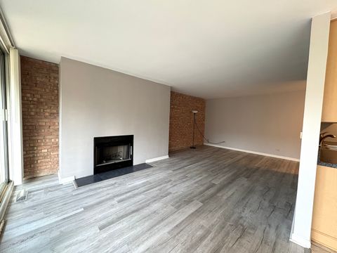 Tiny photo for 6010 Oakwood Drive #1H, Lisle, IL 60532 (MLS # 12614829)