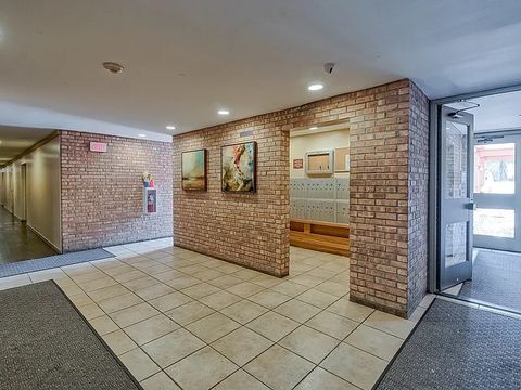 Tiny photo for 6010 Oakwood Drive #1H, Lisle, IL 60532 (MLS # 12614829)