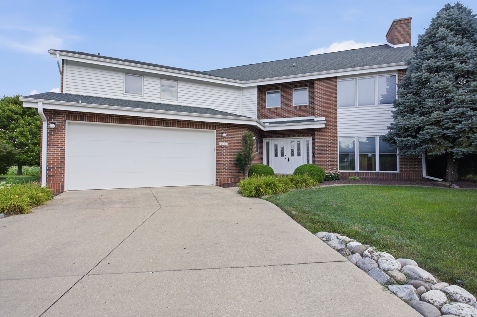 2110 Meadowlark Court