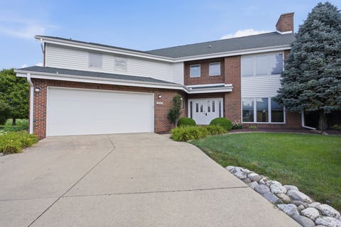 Photo of 2110 Meadowlark Court, Urbana, IL 61802 (MLS # 12692982)