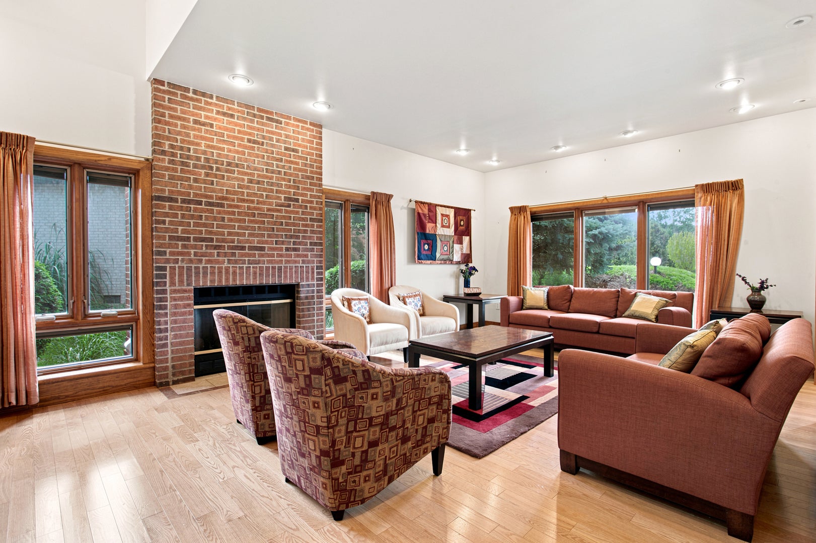 2110 Meadowlark Court