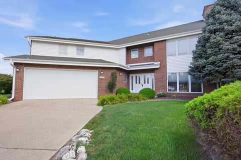 Tiny photo for 2110 Meadowlark Court, Urbana, IL 61802 (MLS # 12692982)