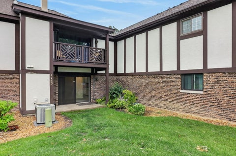 Tiny photo for 1753 Plymouth Court #D, Wheaton, IL 60187 (MLS # 12696596)