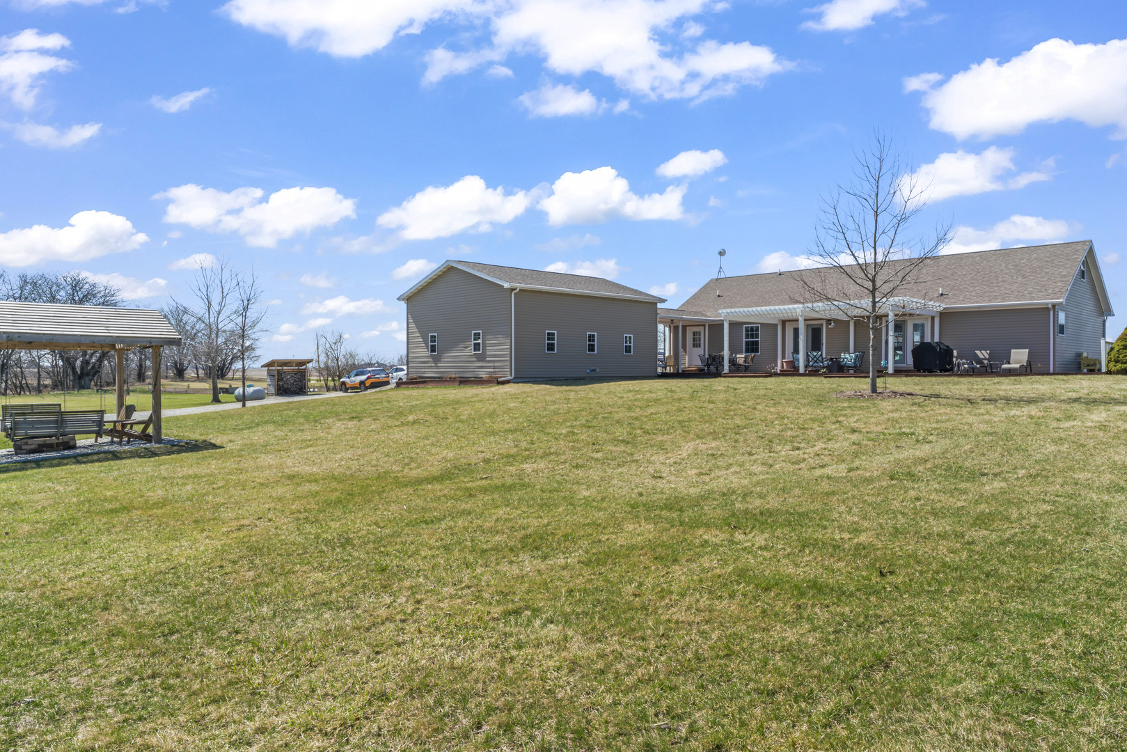 3015 N 1600 East Road