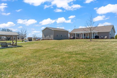 Tiny photo for 3015 N 1600 East Road, Clifton, IL 60927 (MLS # 12595607)