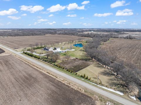 Tiny photo for 3015 N 1600 East Road, Clifton, IL 60927 (MLS # 12595607)
