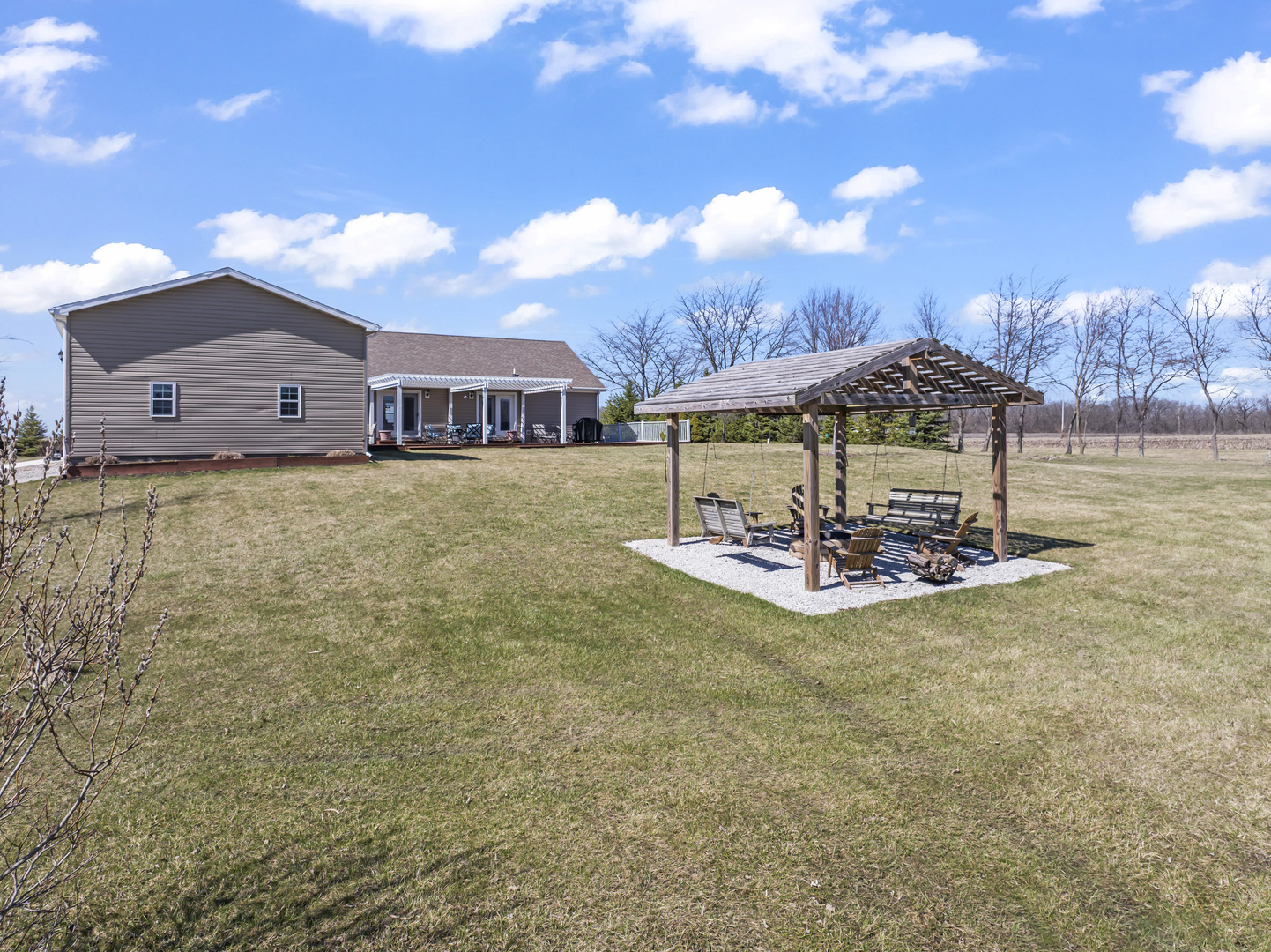 3015 N 1600 East Road